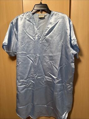 Ladies Nightgown